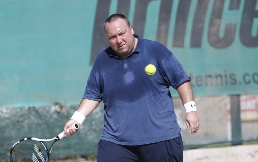 Zovite me Pistol Vule!