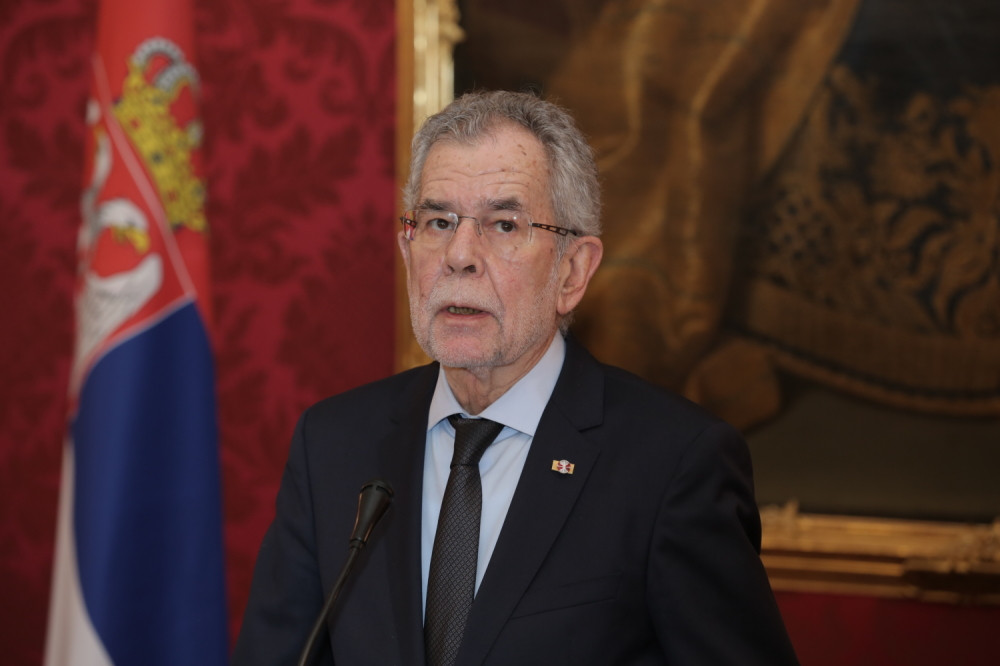 Dozvoliti Srbima i Albancima da se dogovore