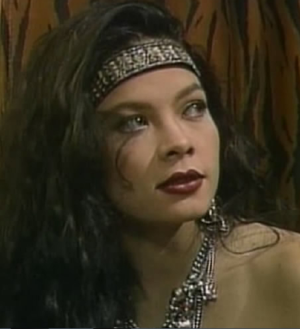 Kasandra se moli za Srbe! Voljena glumica poslala poruku podrške! (FOTO)