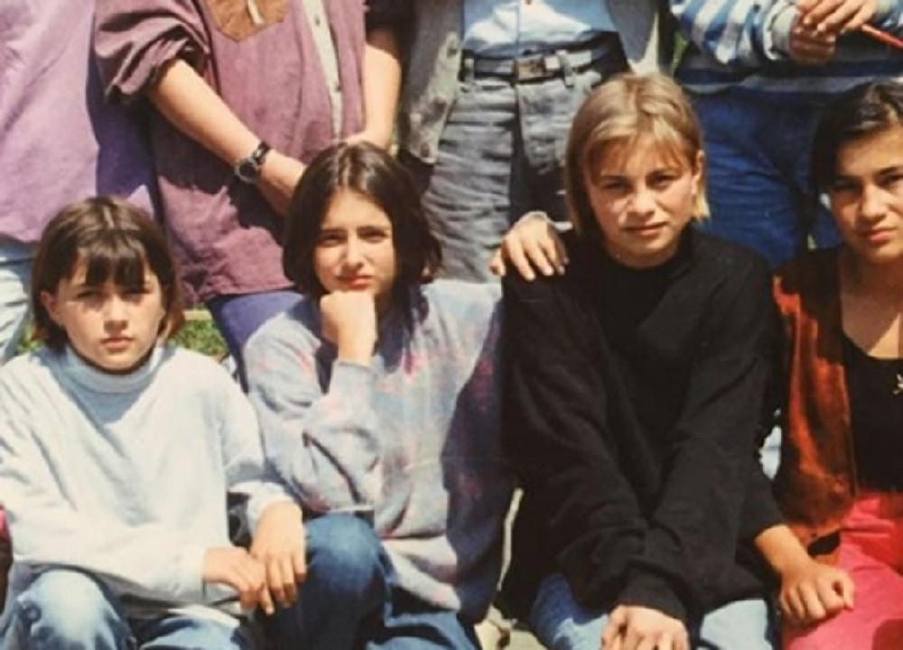 Nikada nećete pogodtiti ko je devojčica sa slike!