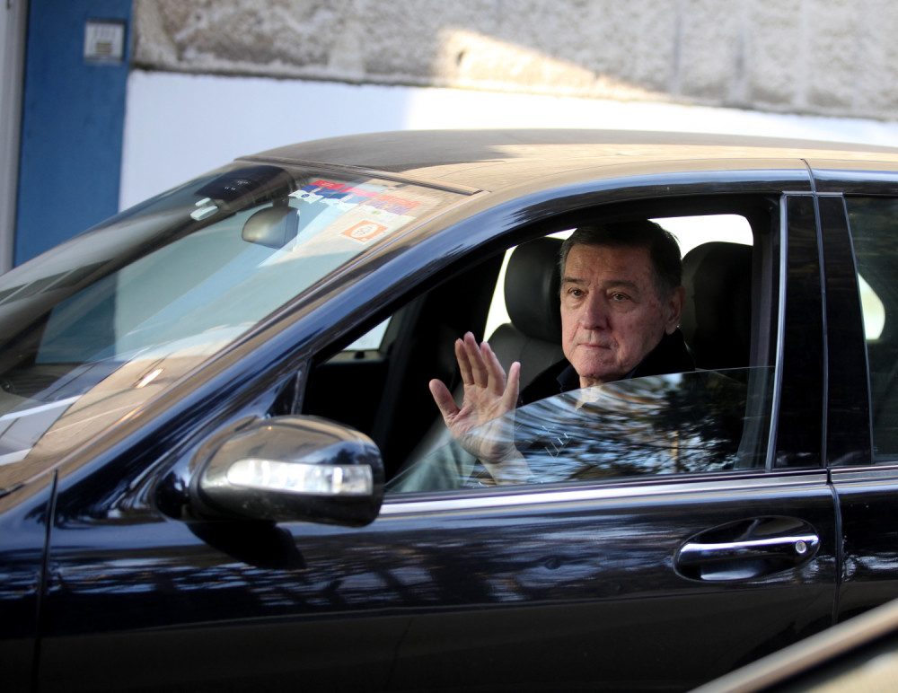 Mrka: Neću s tobom da pričam, nemaš pojma - Zoka: Pričaćeš, ali u policiji i na sudu!