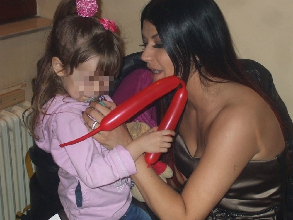 Jecini rođaci ne dolaze Jani na rođendan!