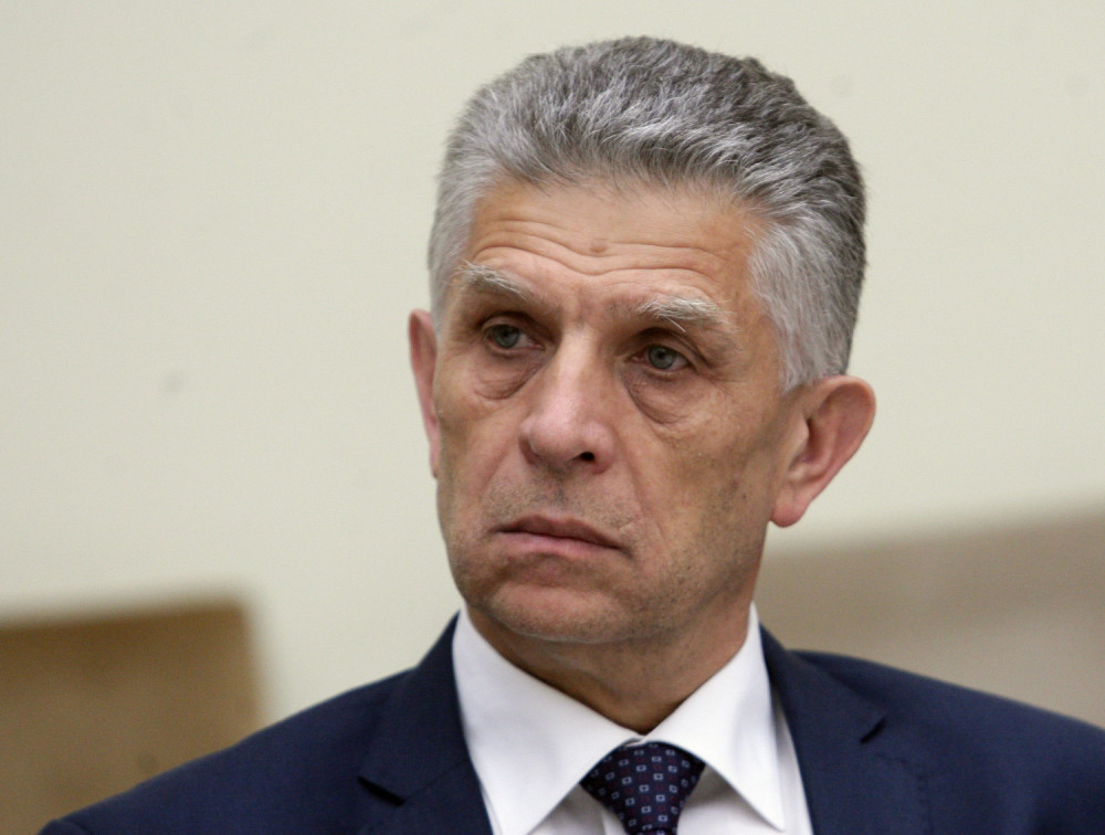 Da li Sulja treba da dobije funkciju?