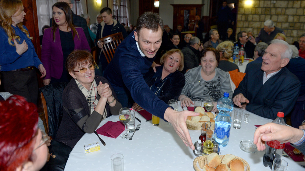 Mali sa penzionerima iz Rakovice