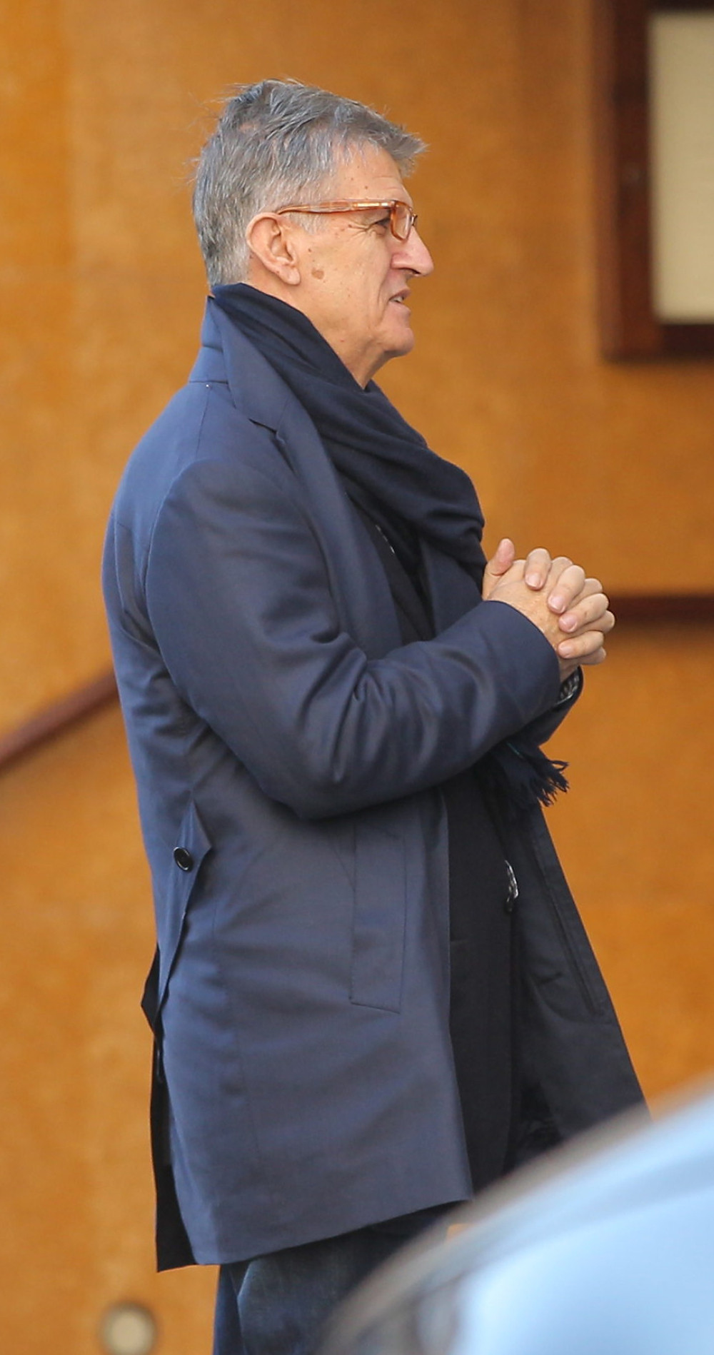 Da li građani Srbije treba Svetozaru Maroviću da plaćaju penziju i vozača?