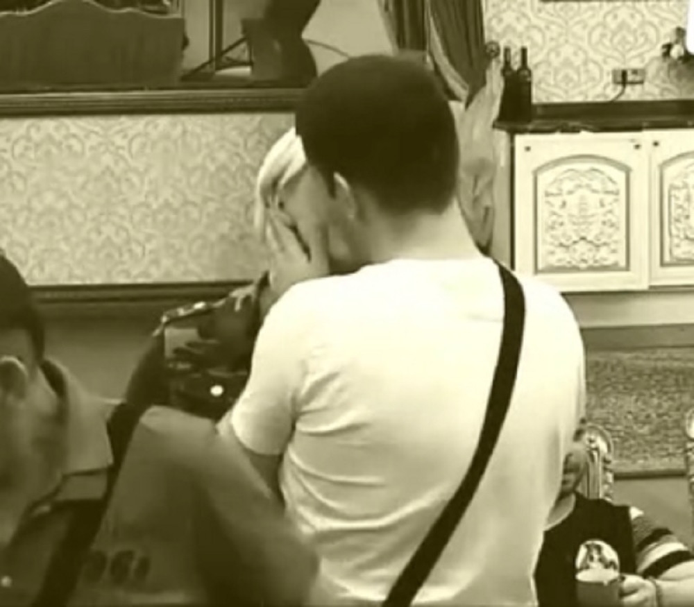 Dok Miljana pravi haos u "Zadruzi", otac njenog deteta ima novu devojku u "Parovima"!