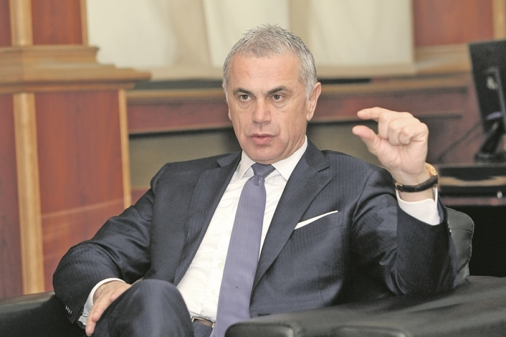 "Ne razumem njegovo ludilo i pominjanje mog imena, stav igrača Zvezde je stav protiv Kosova, a ne Crne Gore!