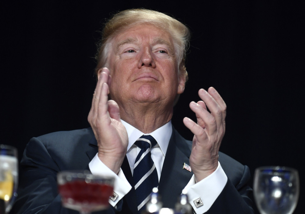 Tramp pomilovao bivšeg Čejnijevog šefa kabineta