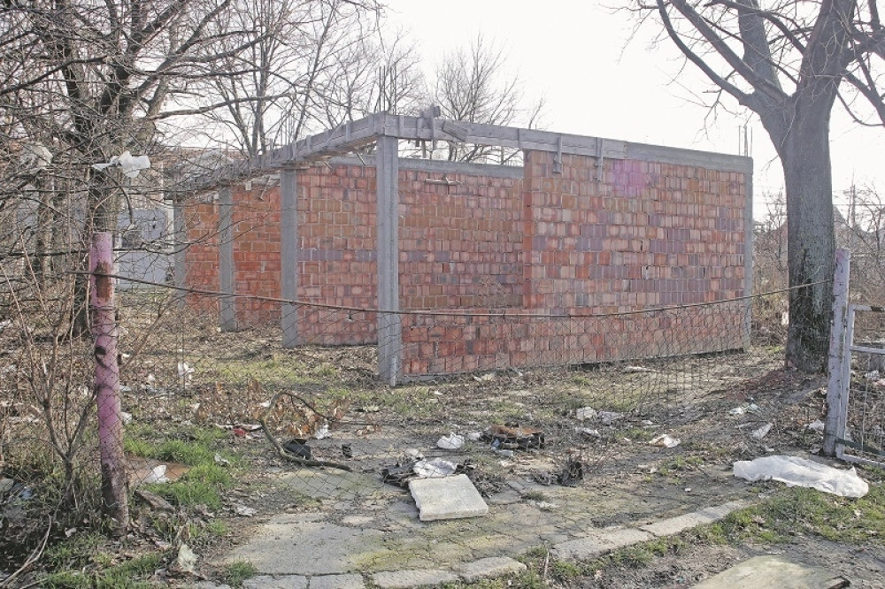 Smetlište na Ledinama u Šapićevoj režiji!