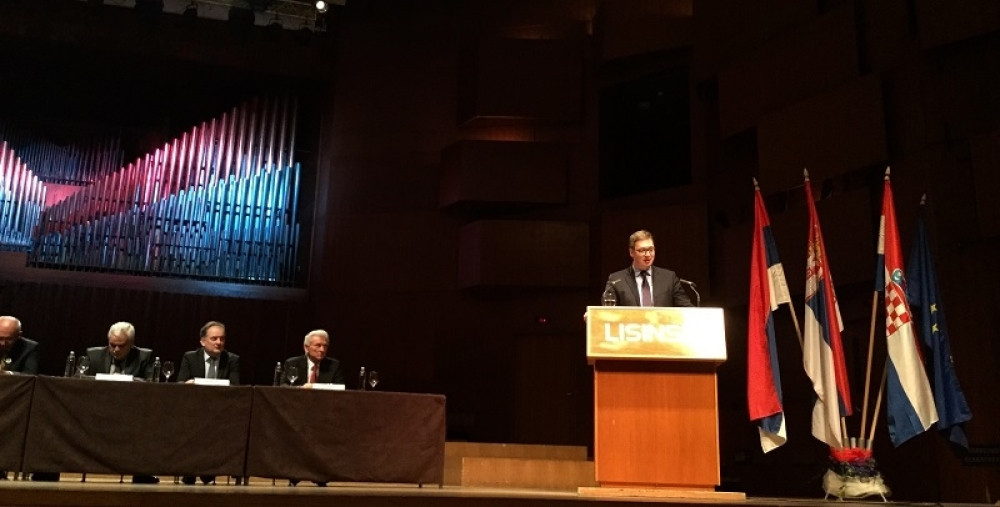 Vučić: Hvala što čuvate svoje srpsko ime i prezime (FOTO)