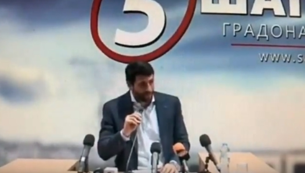 Nervozni Šapić izbacio dve gospođe iz sale jer su ga dekoncentrisale!