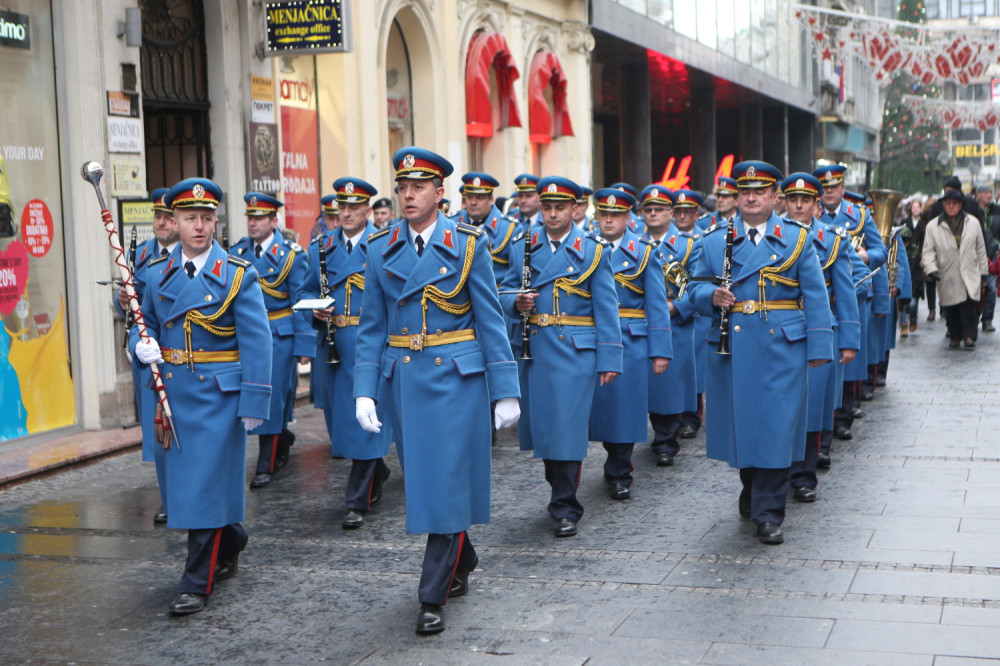Gardisti prodefilovali Beogradom