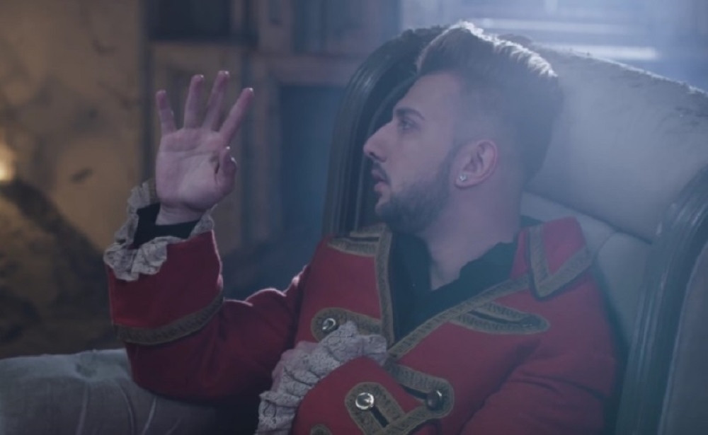 Denial Ahmetović na Dan zaljubljenih objavio spot za novu pesmu!