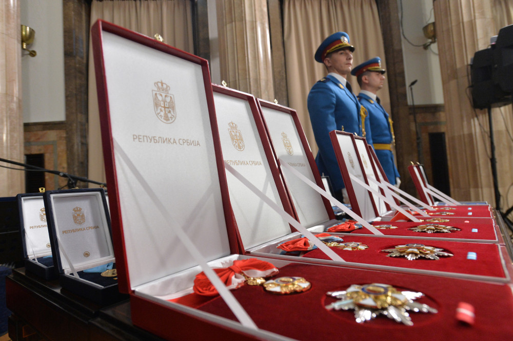 Evo ko će sve dobiti odlikovanja!