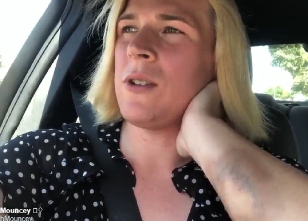 Rukometaš postao fudbalerka (VIDEO)