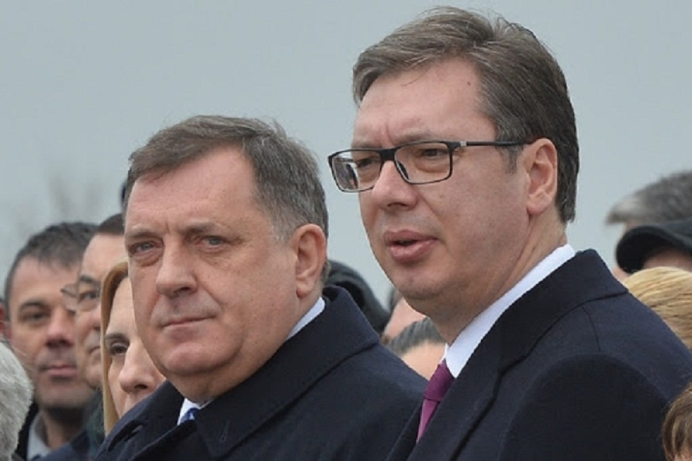 Ceo svet čestitao Vučiću praznik