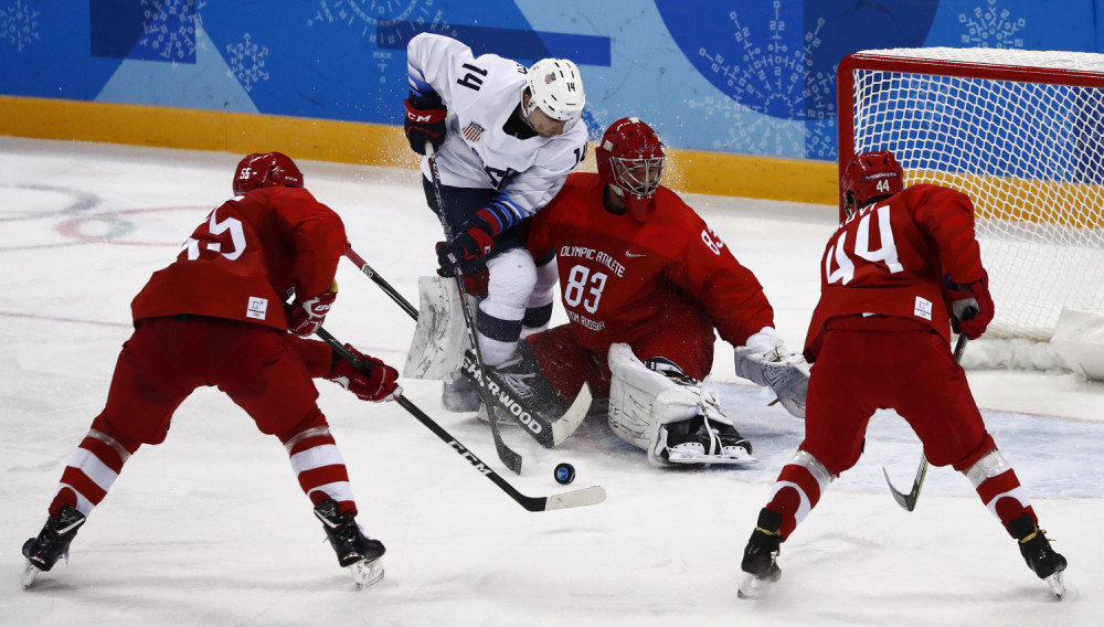 Stravična mučenja hokejaša: Nastrana iživljavanja, torture u "znojnoj kutiji", a klubovi i liga znali sve!