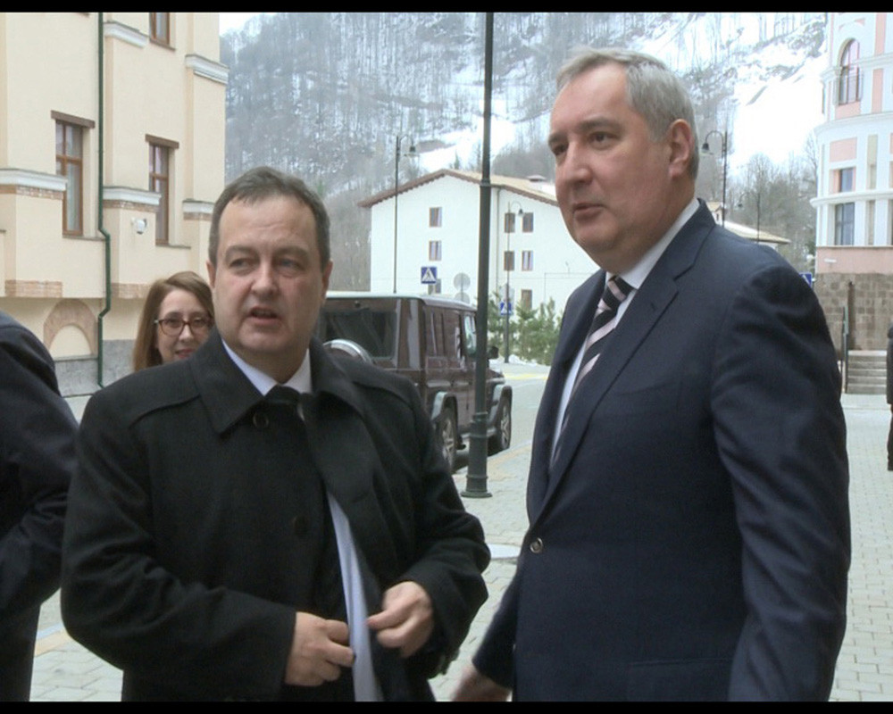 Dačić i Rogozin potpisali Protokol o saradnji