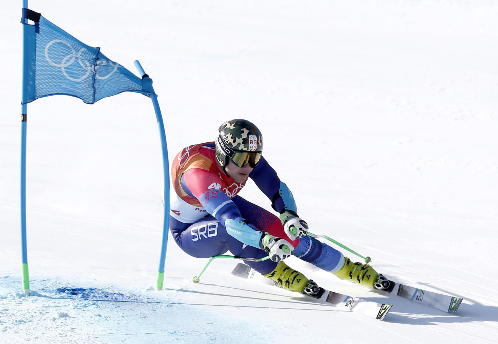 Vukićević i Stevović izleteli sa staze