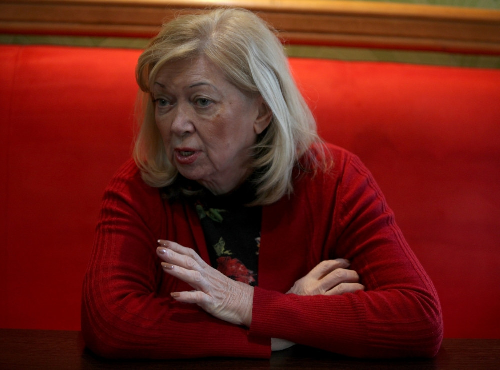 Luka laže da je Nataša samu sebe pretukla!