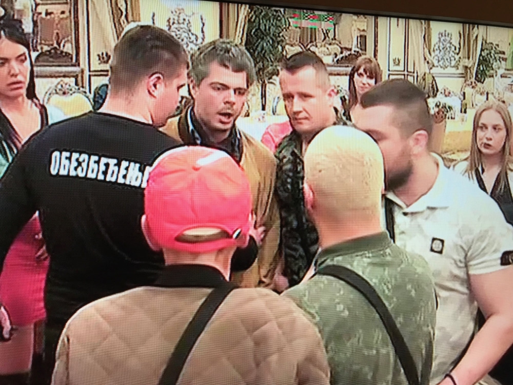 Nenadov otac ušao u “Parove”, a zbog ovoga je nastao skandal!