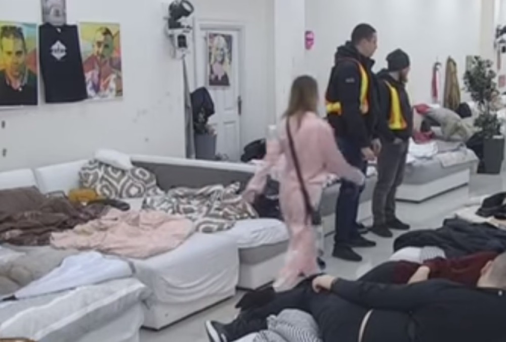 Maca i Marija Ana u okršaju, uletelo obezbeđenje!