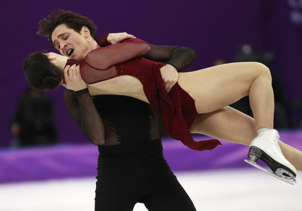 Dodiri i maženje Tese i Skota za ulazak u legendu (VIDEO)