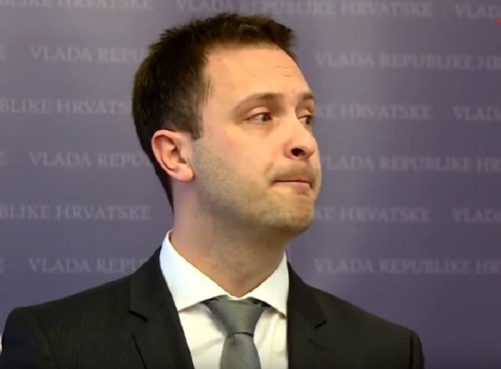 Sekretar šokirao Hrvatsku, i postao zvezda Balkana