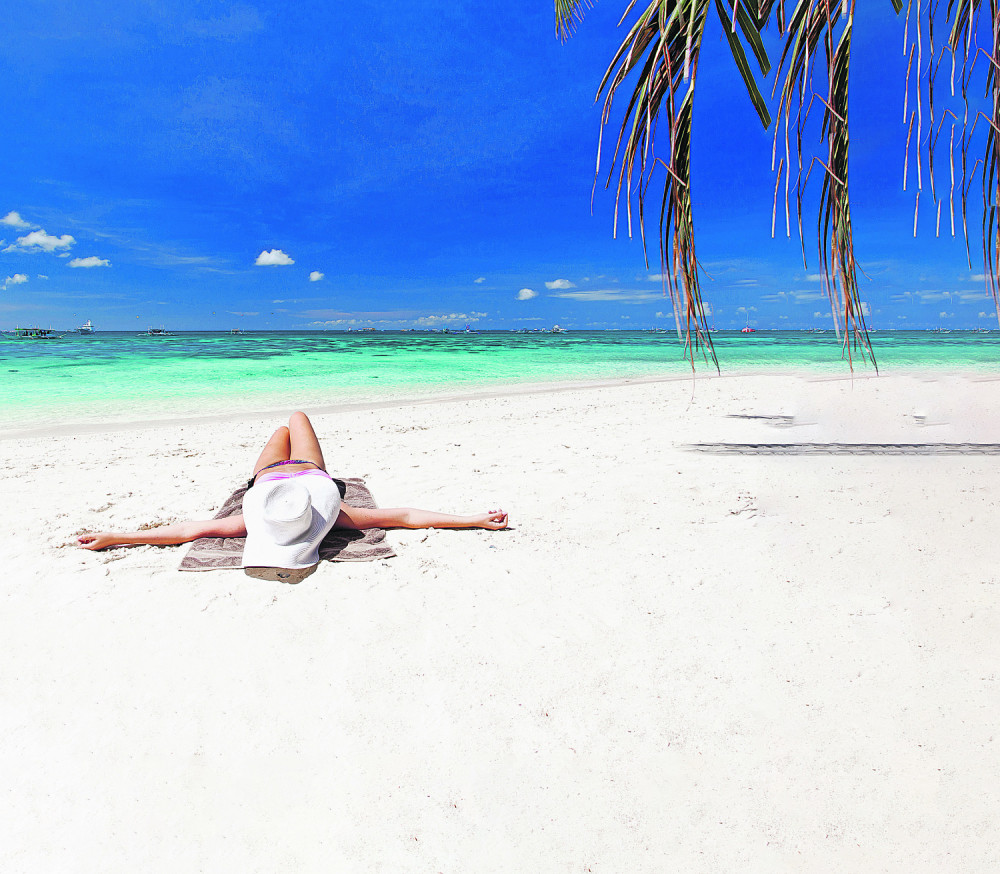 Ona bi u Pariz, a on u selo