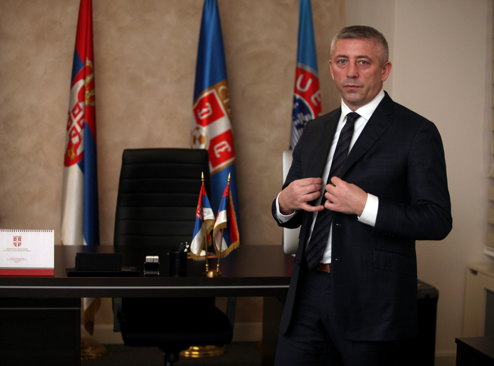 Slaviša Kokeza o FSS-ovom guranju Zvezde i Partizana: Ja sam kriv ako sudija svira faul ili ne!