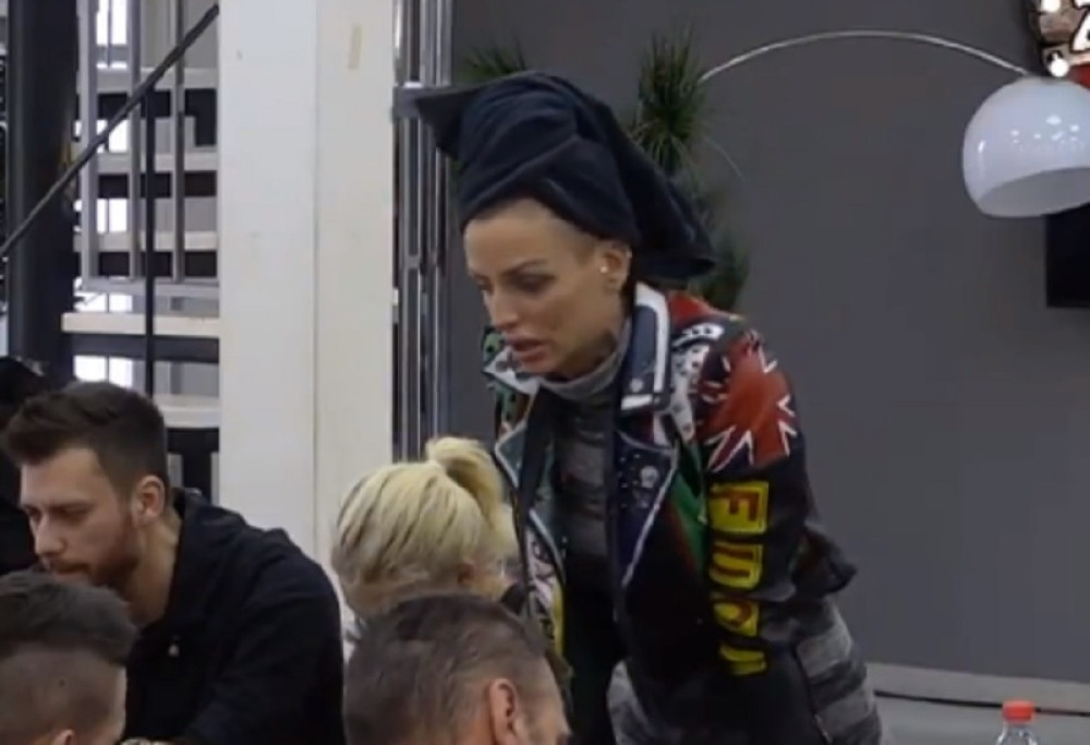 Jelena Krunić trpi strašne bolove!