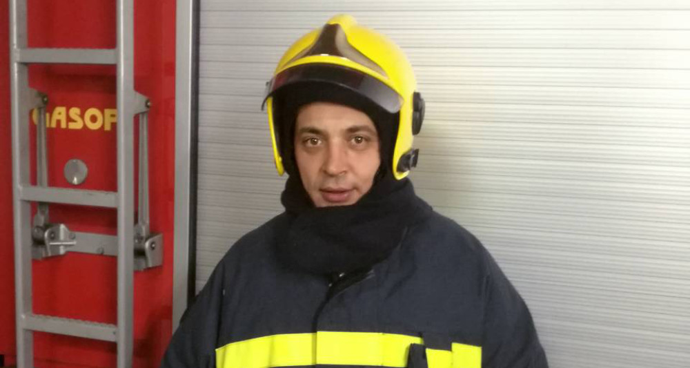 Trogodišnjak se zaključao sam u stanu, a onda je Mirko priskočio upomoć!