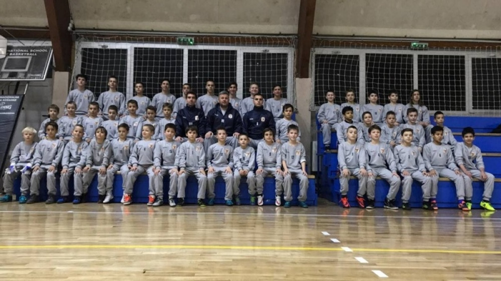 Opština Savski venac darovala sportsku opremu "Grafičaru"