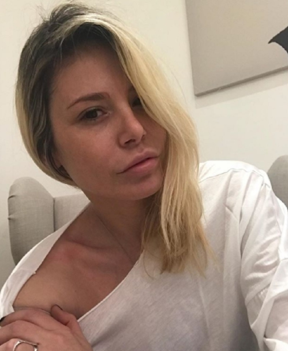 Ana Mihajlovski dobija nepristojne poruke od nepoznatog muškarca!