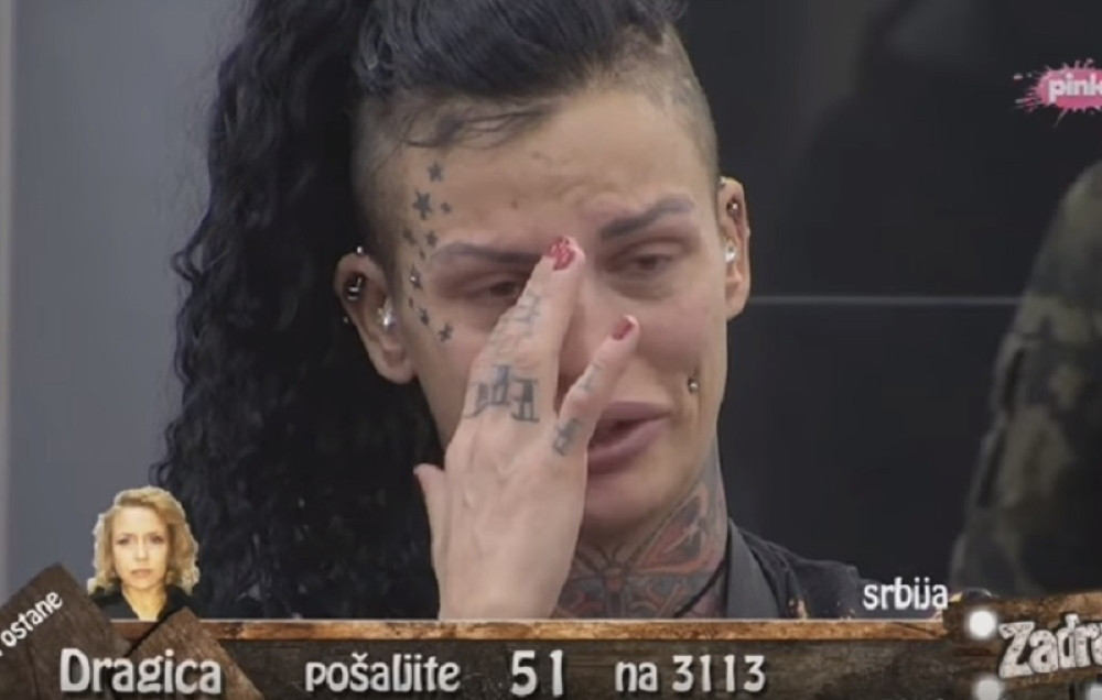 Krunićki dečko poslao pismo, zaprepastila se kada ga je pročitala!