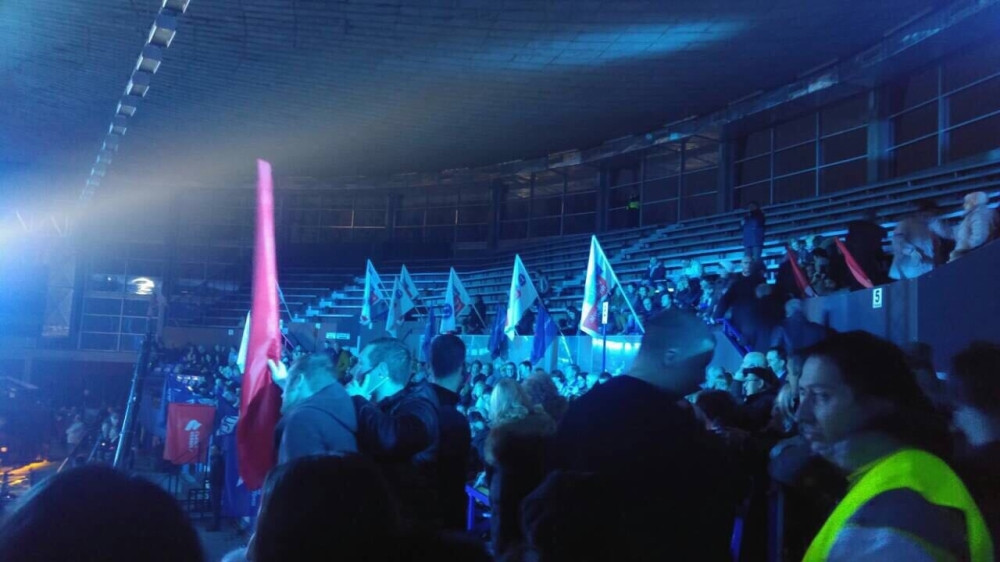 Nova Đilasova ispala, ne pomaže ni Georgiev, aplauz za požar