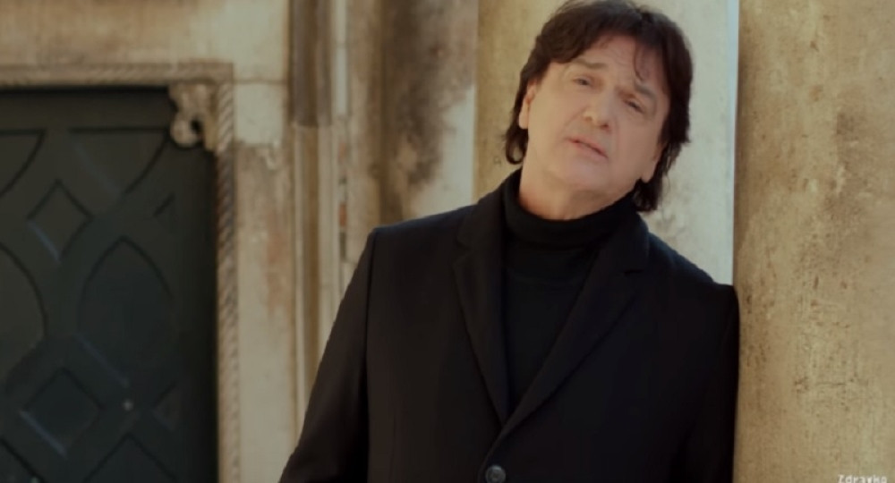 Zdravko Čolić se zabavljao sa poznatom glumicom! Njoj je posvetio pesmu "Noć mi te duguje"!