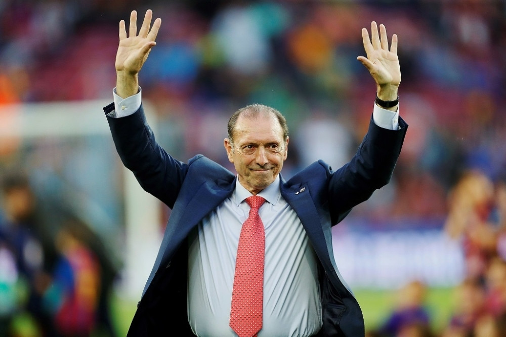 Legendarni fudbaler Barselone preminuo nasred ulice!