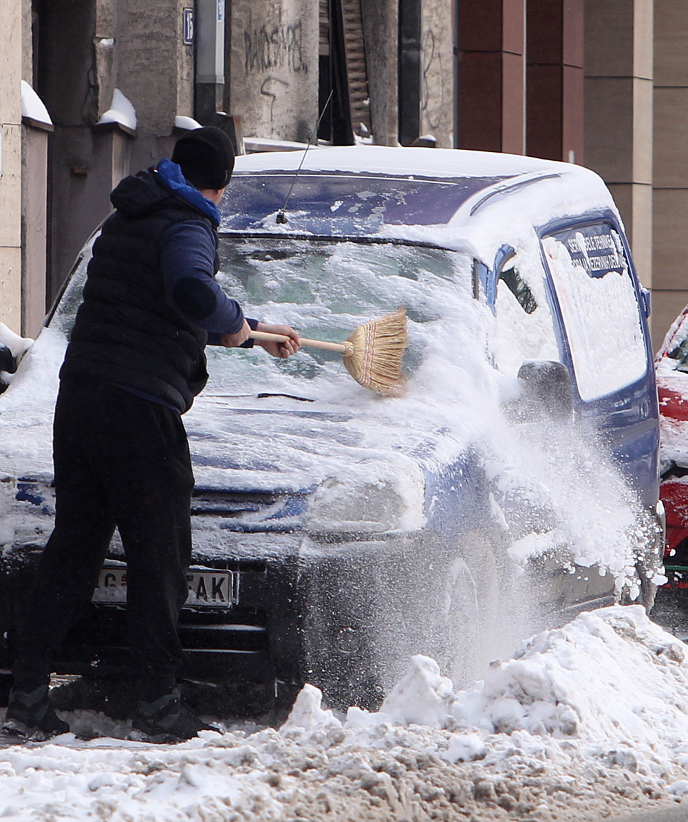 Spremite se za hladnoću i minus! Evo gde i kada će pasti sneg!