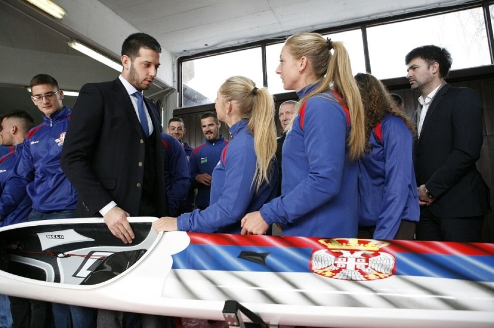 Srpski kajakaši dobili 37 novih čamaca i 20 ergometara