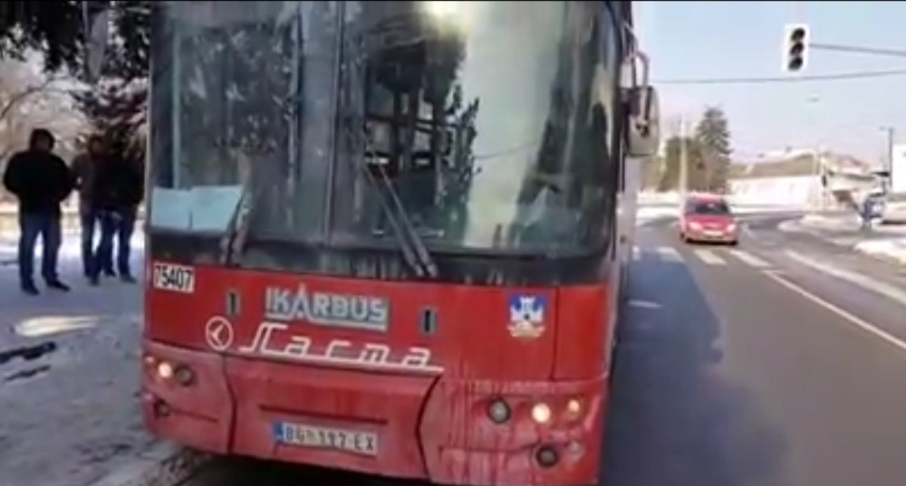 Broj 365 vozi od Grocke ka Mladenovcu