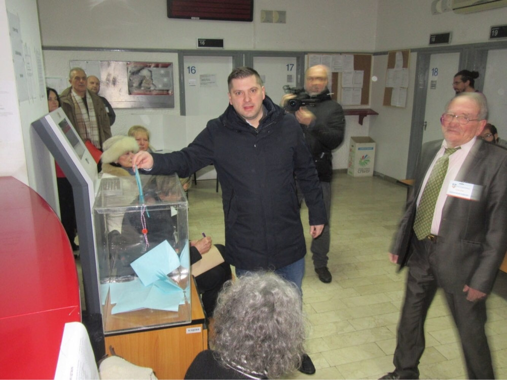 Nikodijević glasao među prvima