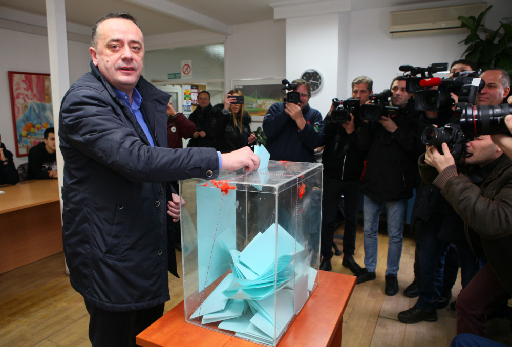 Ministar Antić glasao na Zvezdari