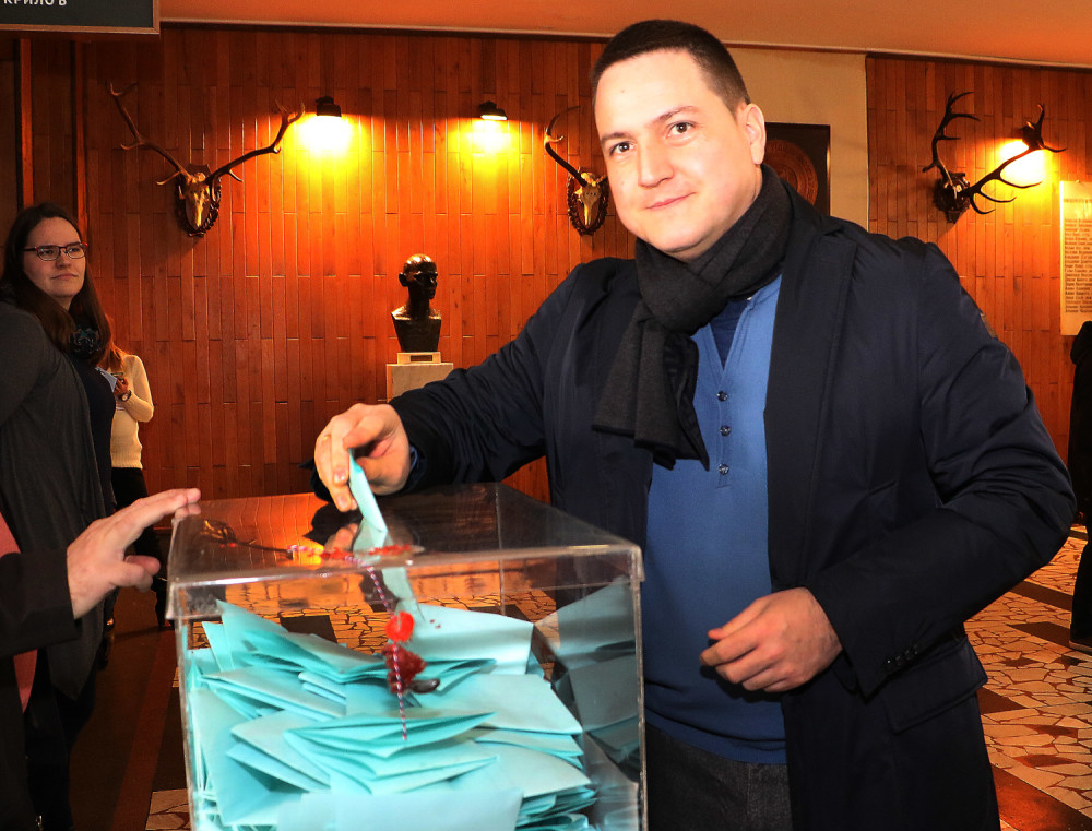 Branko Ružić glasao na Čukarici