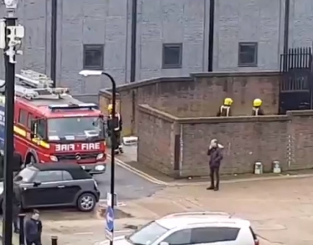 Eksplozija u Londonu, evakuisane zgrade (VIDEO)