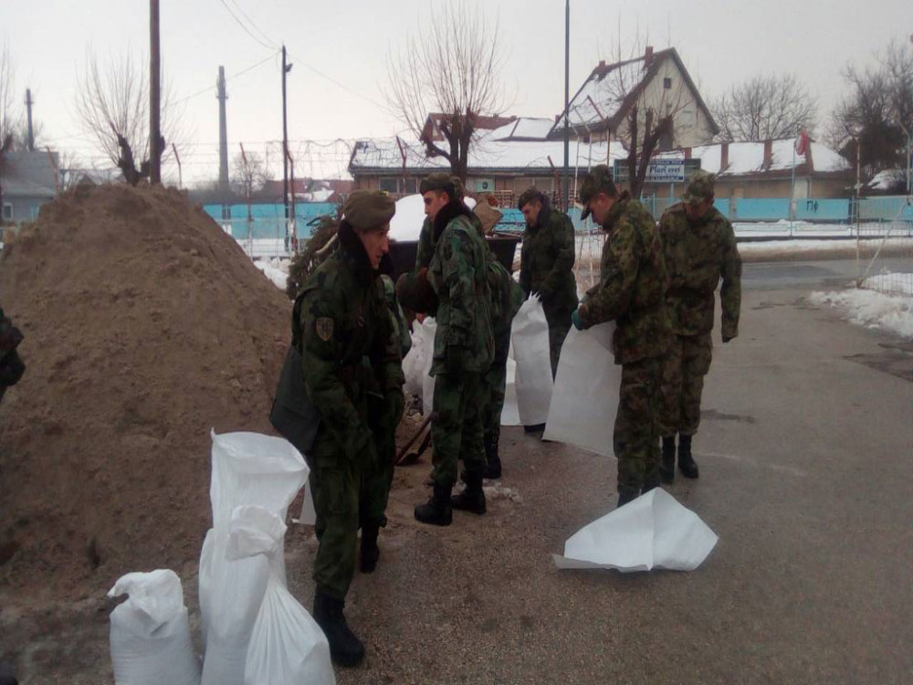 Vojska brani Zaječar od poplava