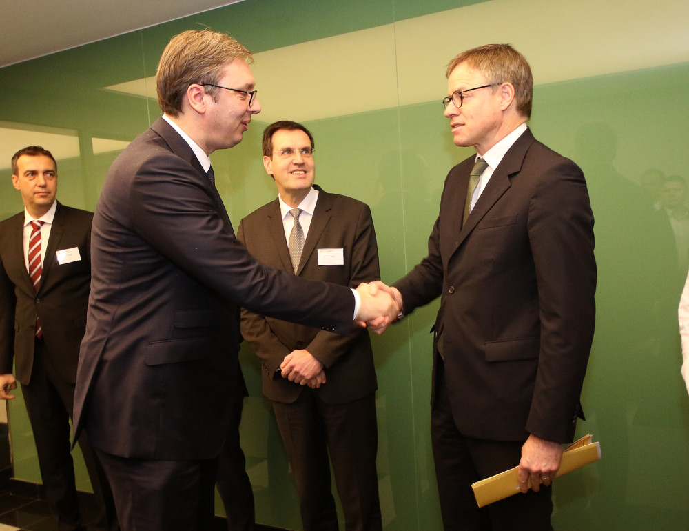 Vučić prisustvovao otvaranju centra Kontinental