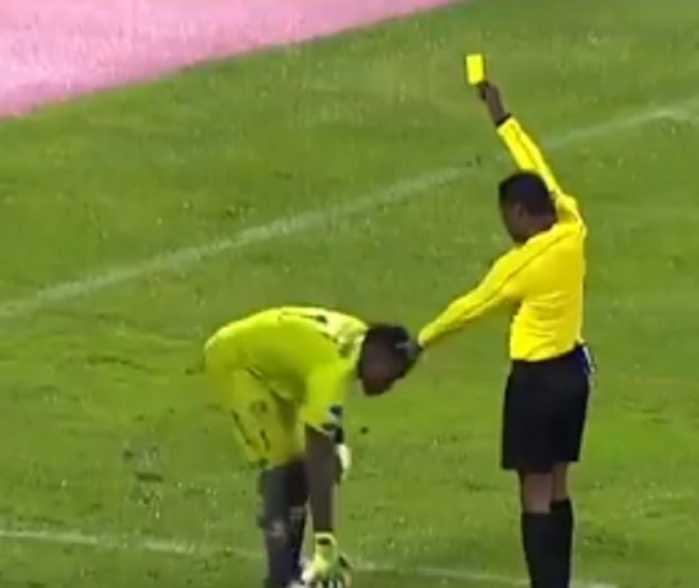 Ovom golmanu se smeje čitava planeta (VIDEO)