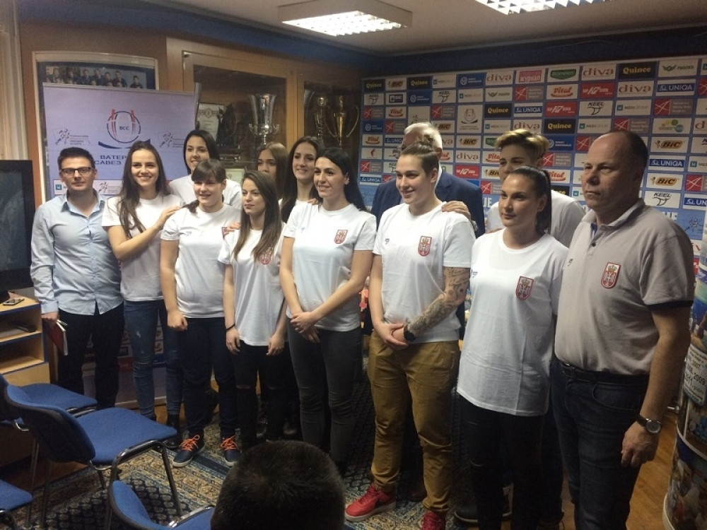 Vaterpolistkinje: Trudićemo se da doguramo što dalje u Barseloni