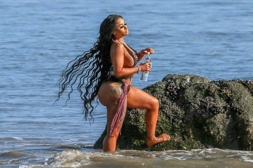 Poznata starleta na udaru hakera, objavljeni porno snimci!